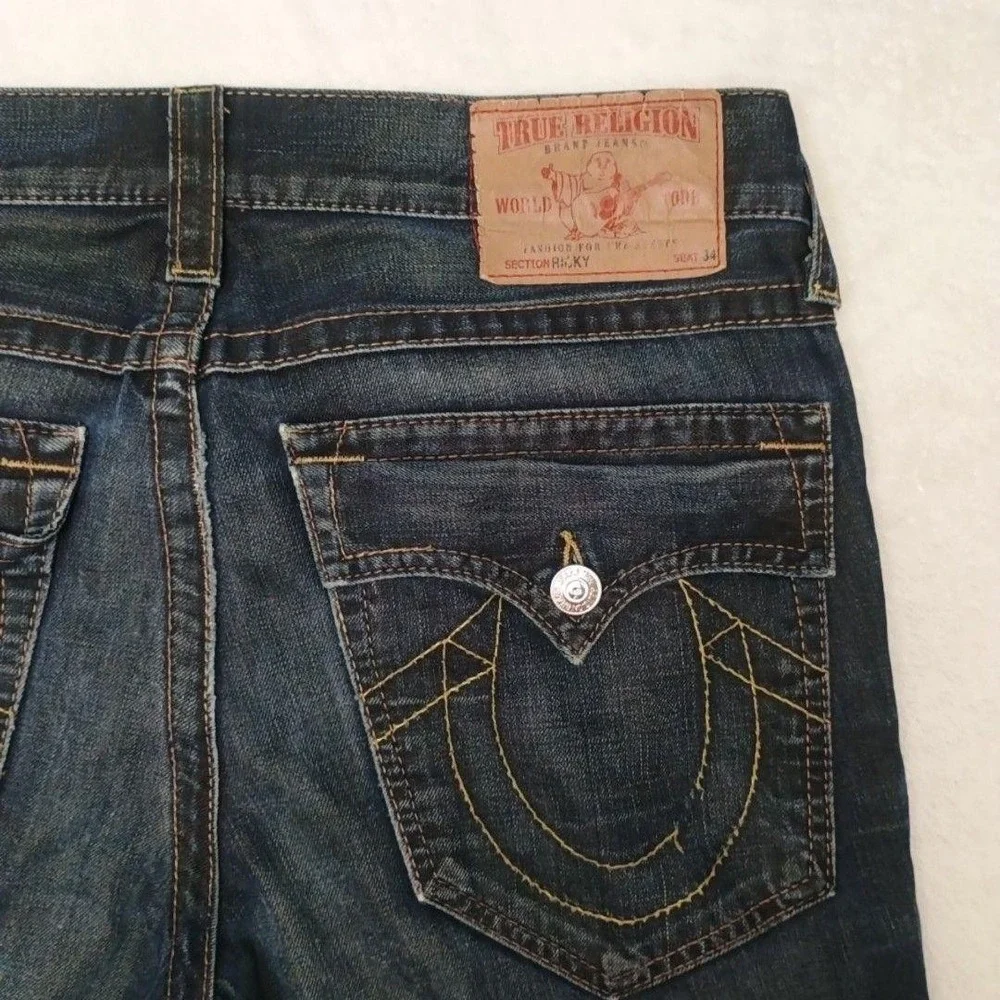 True Religion Jeans Mens 34x30 Blue Straight Medium Wash Distressed Logo USA